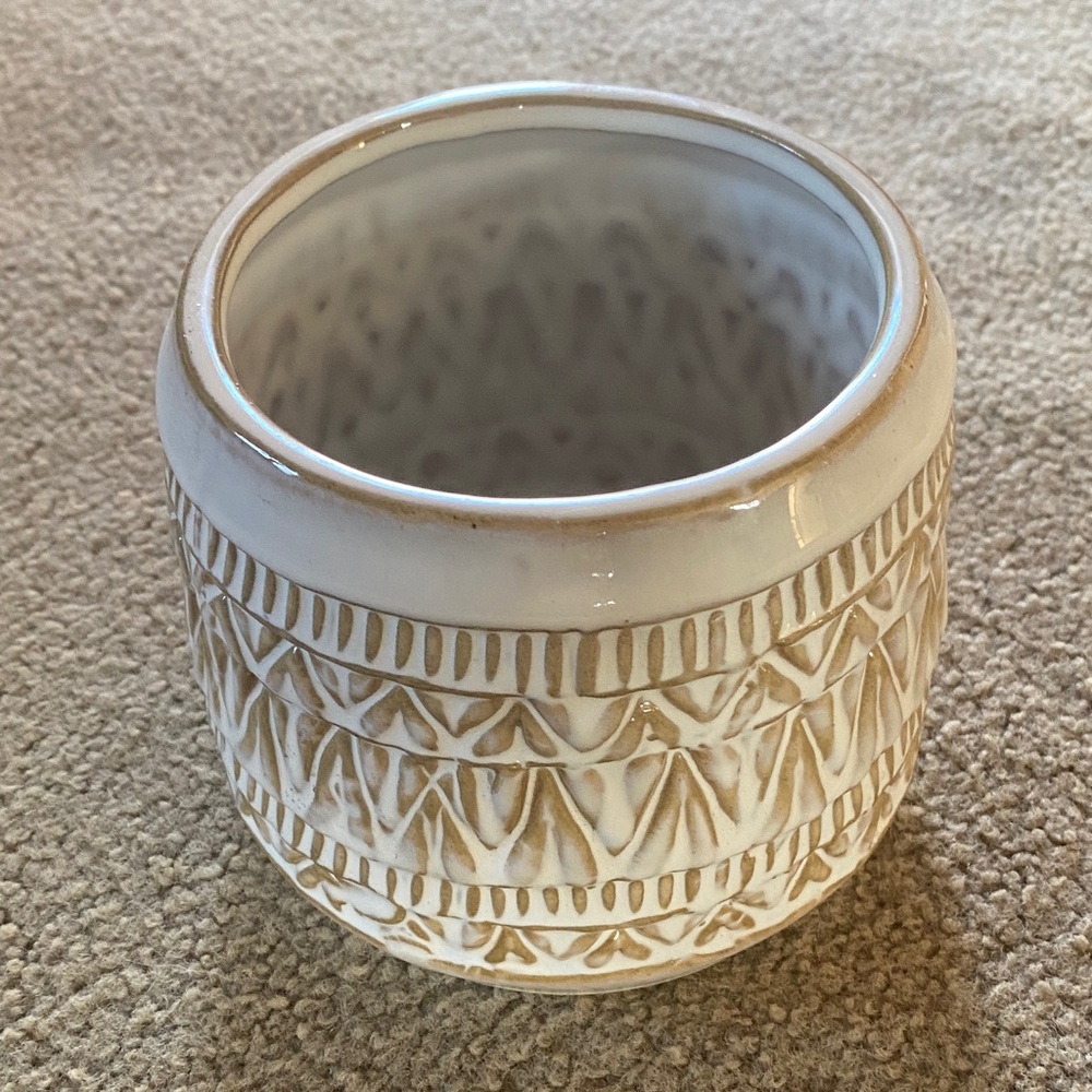 Elegant Cream and Tan Ceramic Vase